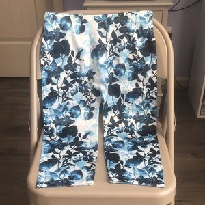 NEW PRINTED LEGWEAR